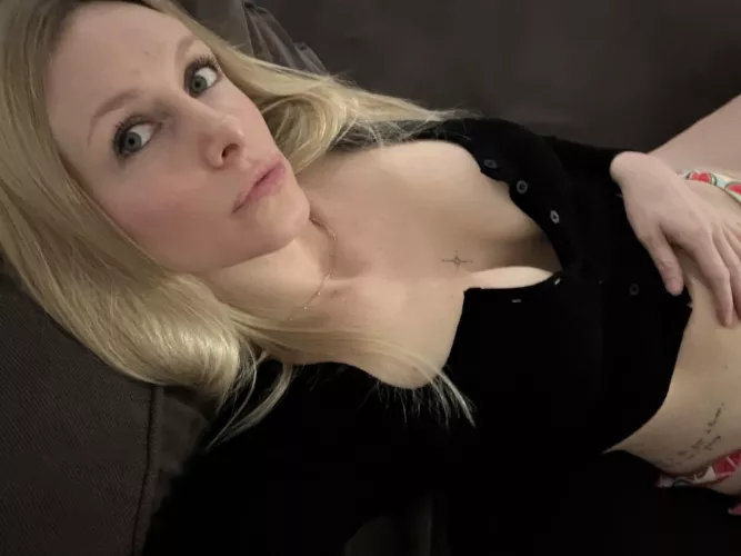 Movie night? Or... 😇🫣 by Jess_exnihilo83