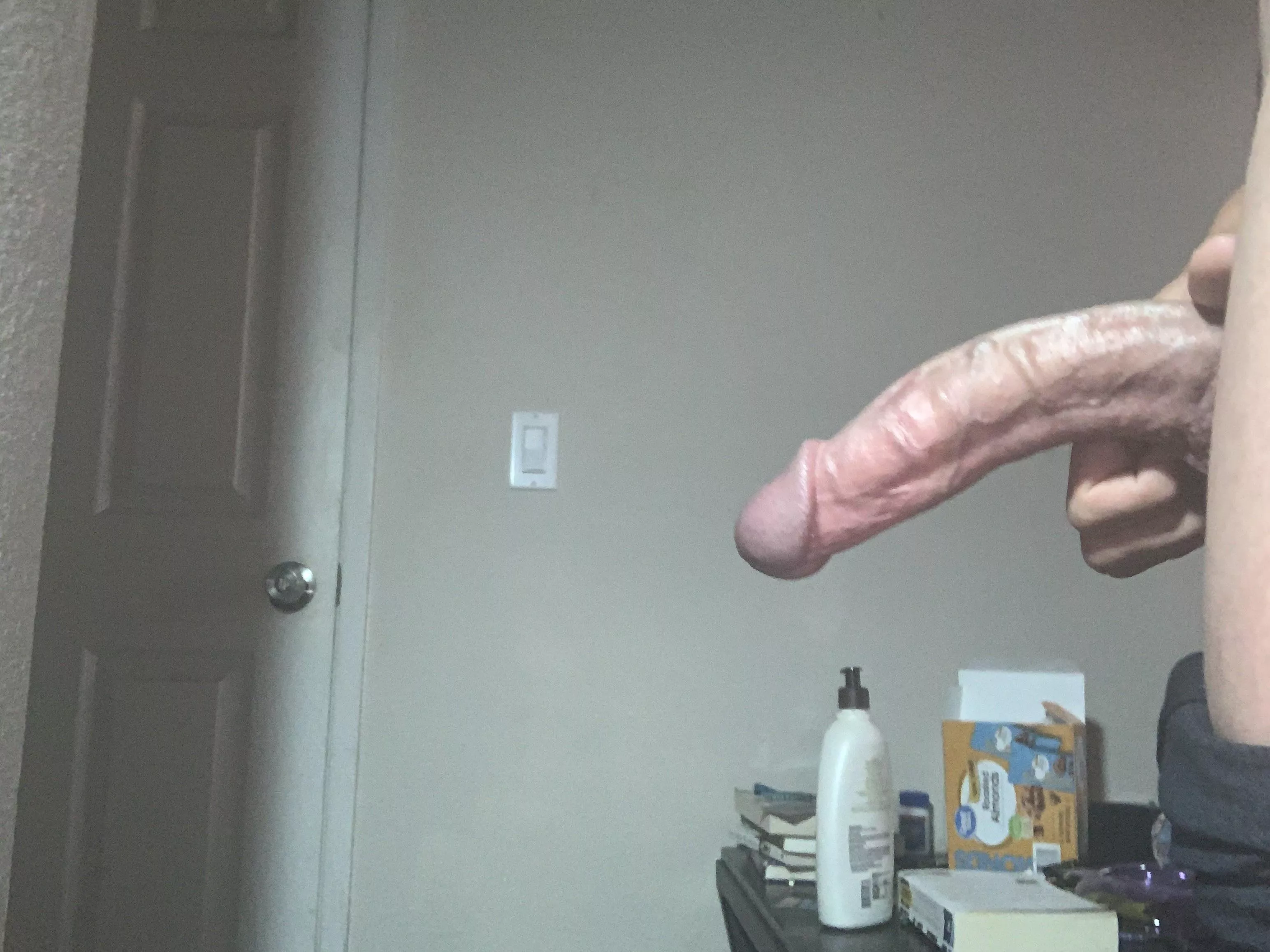 So heavy I can barely keep it up 😅 posted by _FoFo_