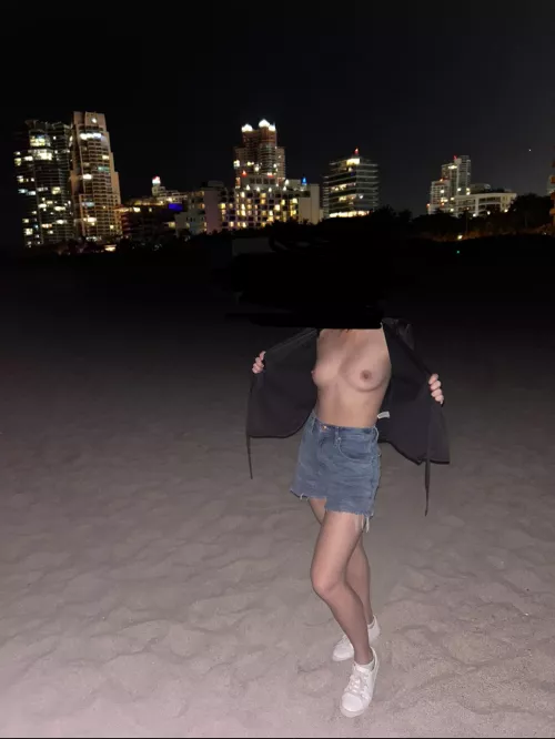 South beach Flash by Tallboy6969