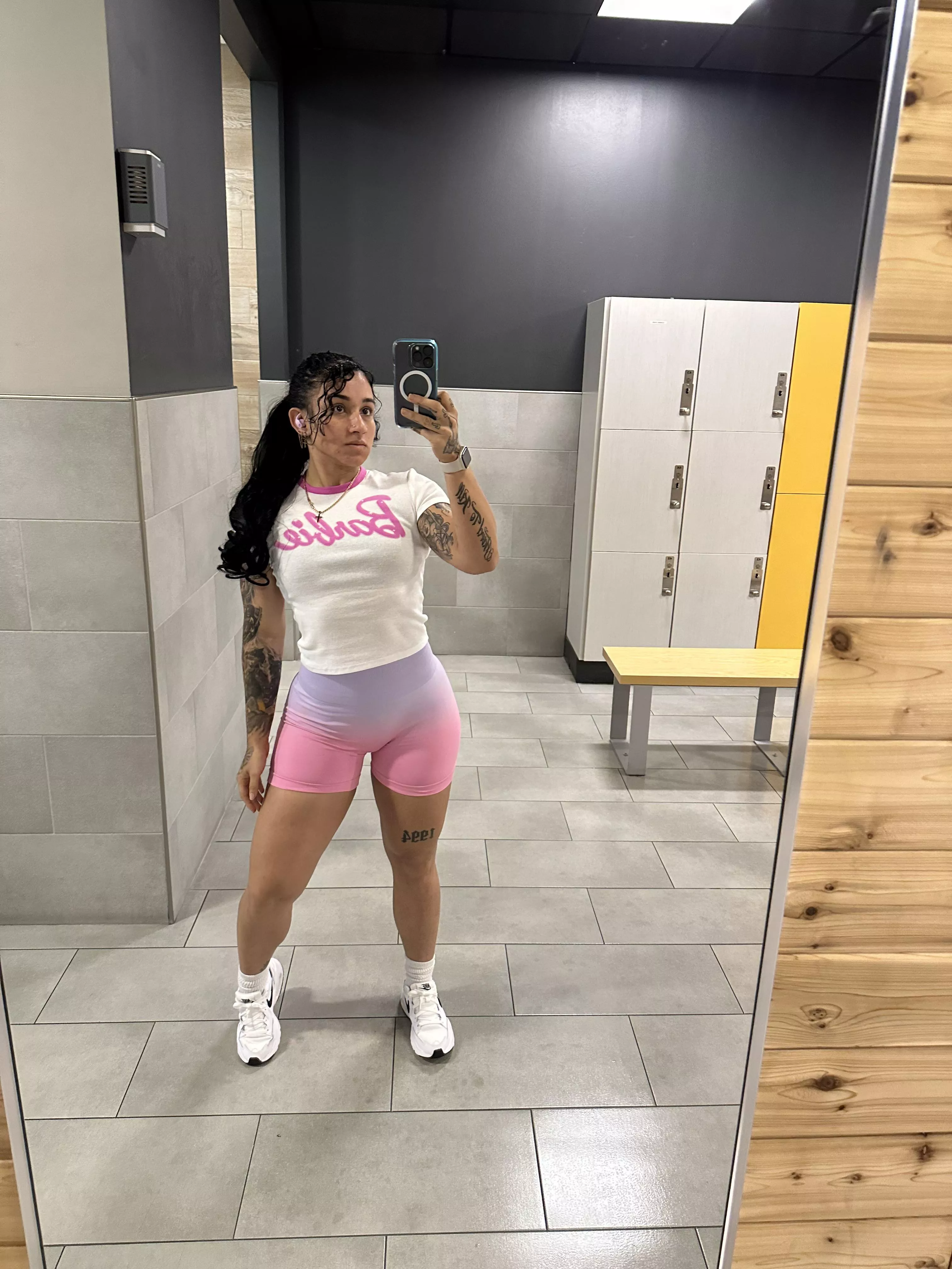 Squats are now paying off posted by Alexia_Richard