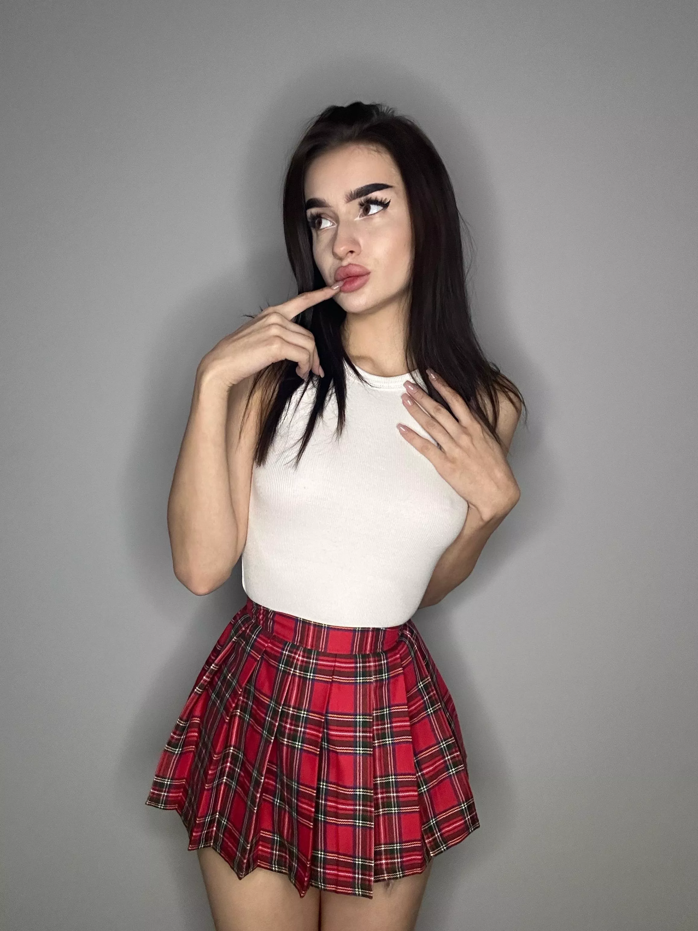 Thinking about how long should I wait for You to come on my OF posted by evelyn_ashleyX