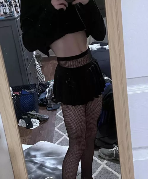 Tried stockings 👉👈💕 by Psychological_Type81