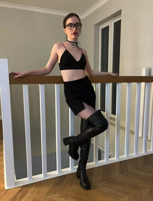 what if right here and now I take off my panties by Thickplanet73