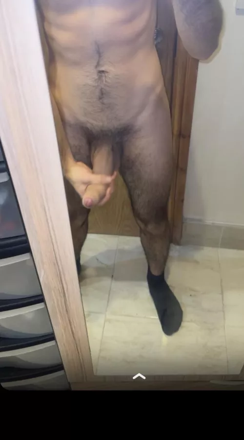22uk hung. Slim fit lads ++ fuck vids to trade too. Alecj9990 by Rare_Explorer_9167