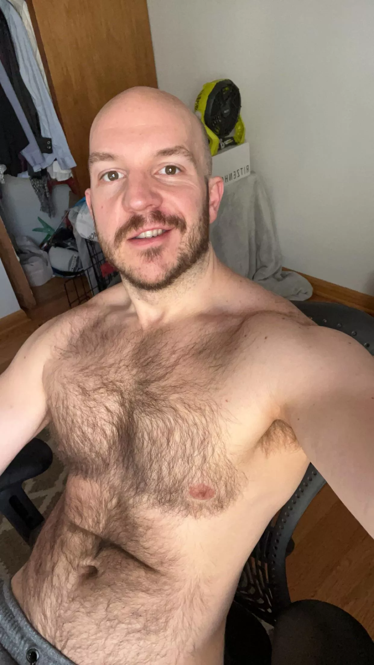 31 US. Working from home feel free to say hi. Andrew20249424 posted by Deep_Snow6546