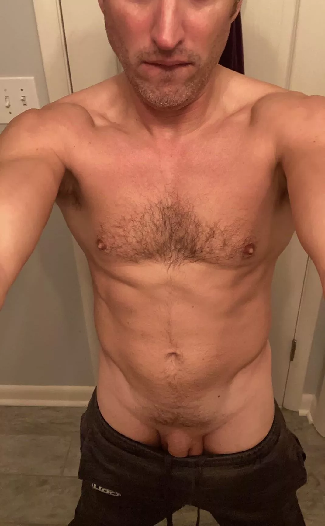 (46) 🎶 everyone’s getting naked for the weekend 🎶 posted by Environmental_Rip696