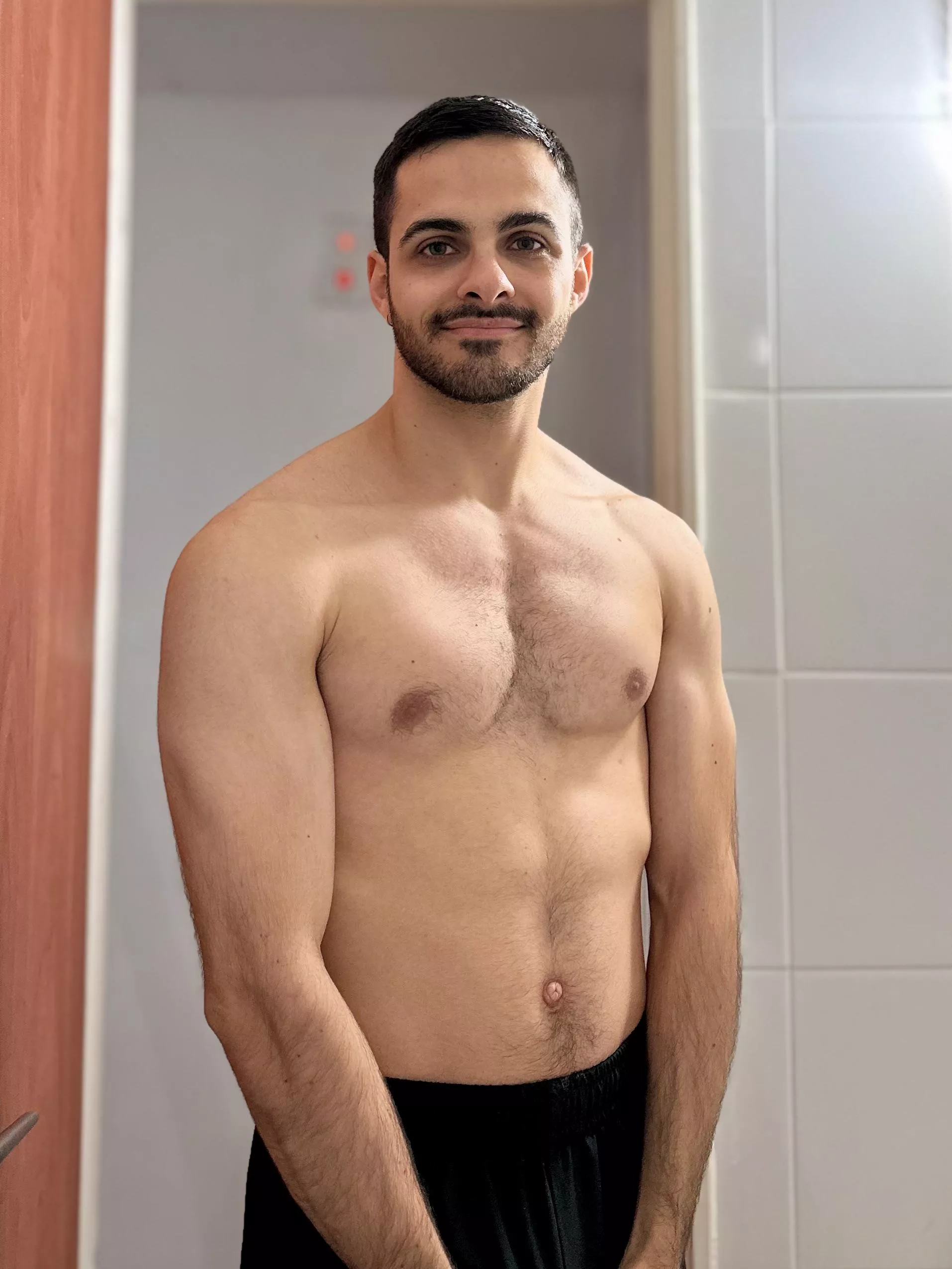 after 5 months of working out :) posted by lg41s