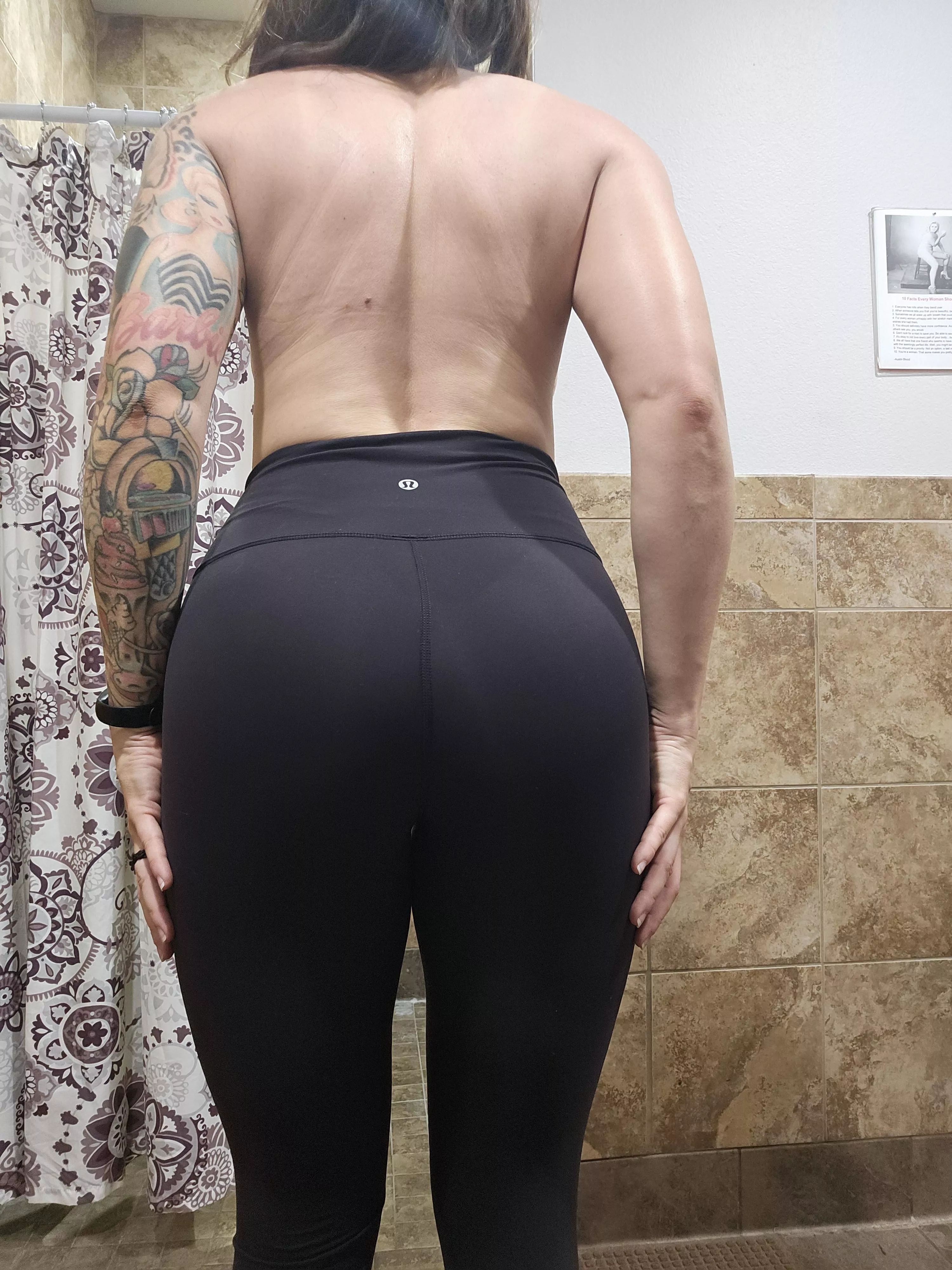 Back with more hints of booty sweat. posted by katerinashcherbatsky