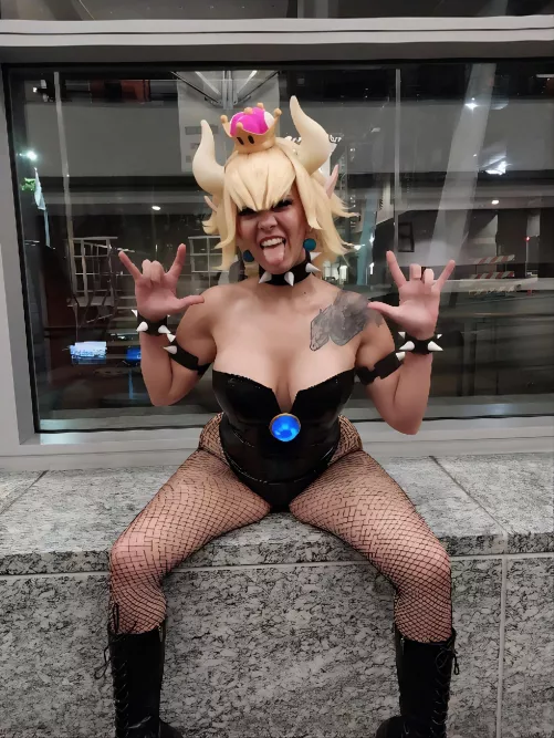Bowsette does the con, by lady_albedo_96 by Lady_Albedo_96