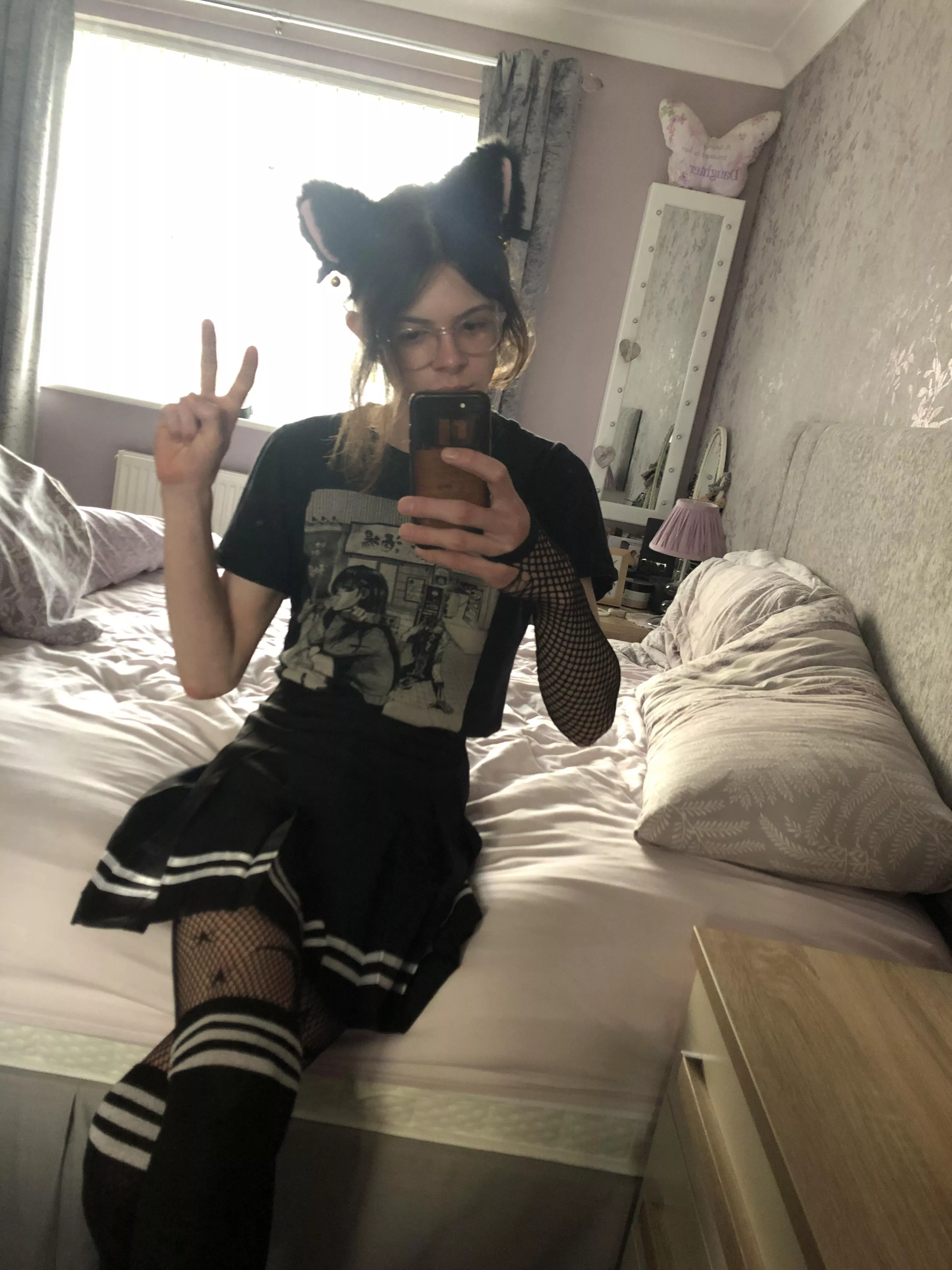 Cat goes Nyaa~ :3 posted by TheHiddenFem07