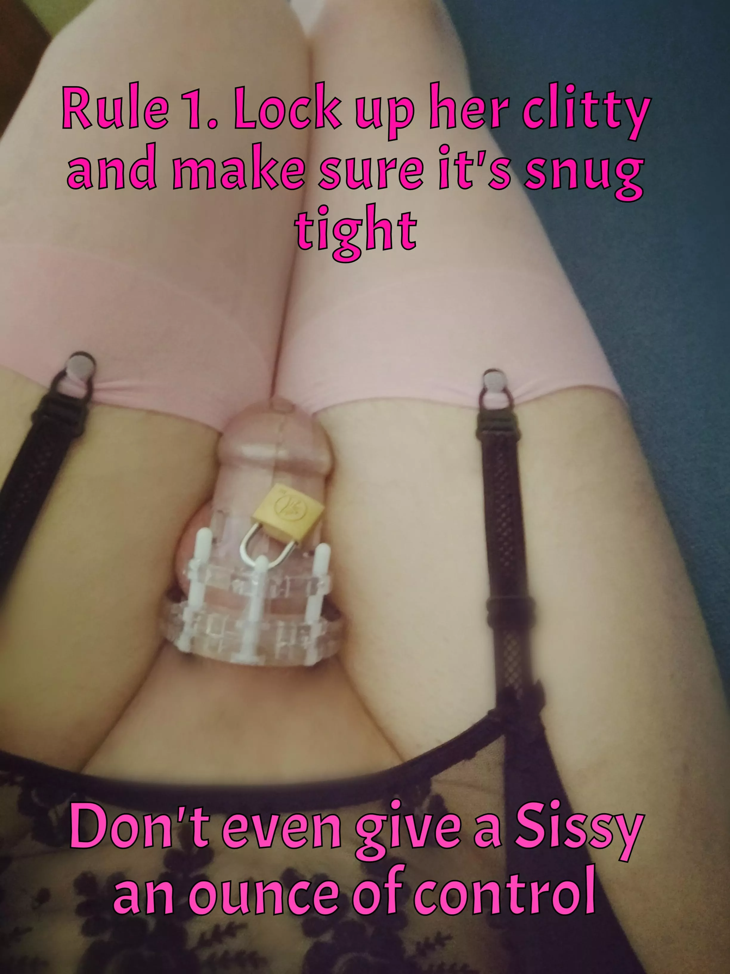 Daddy locked me in sissy cage 😳 I'm getting so horny 🥵 posted by sissygirlmaya