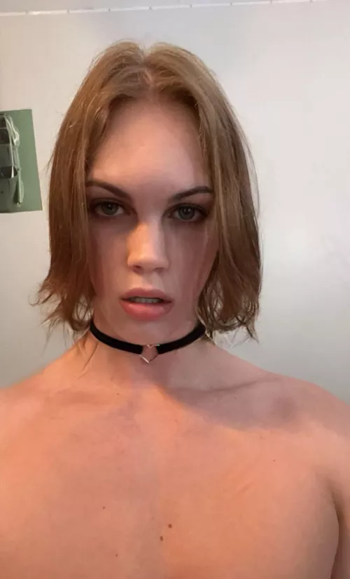 Did my makeup for the first time in forever 🤭 by UnderstandingNo9879