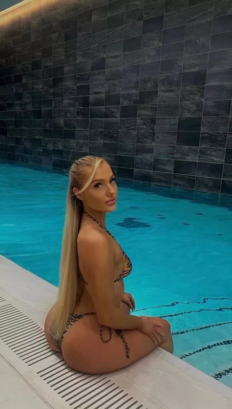 F21 Get naked with me, I have a plan.🤩 posted by LowIndustry9120