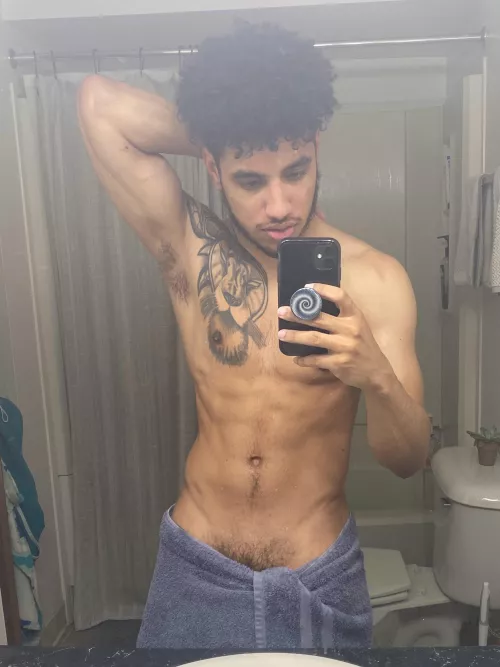 fresh out the shower by SomeoneHelpUs