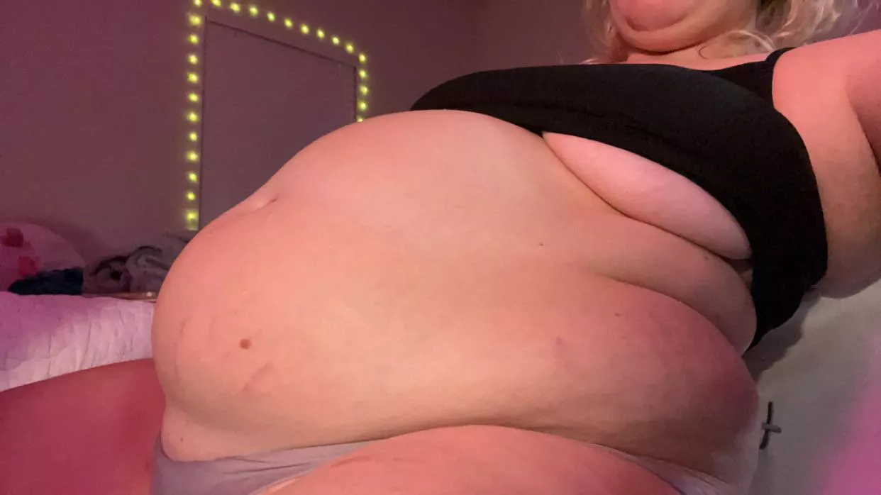 Getting bigger 😅 posted by Poptartbelly