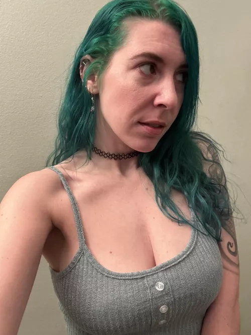 Green cutie by sirenskiss3