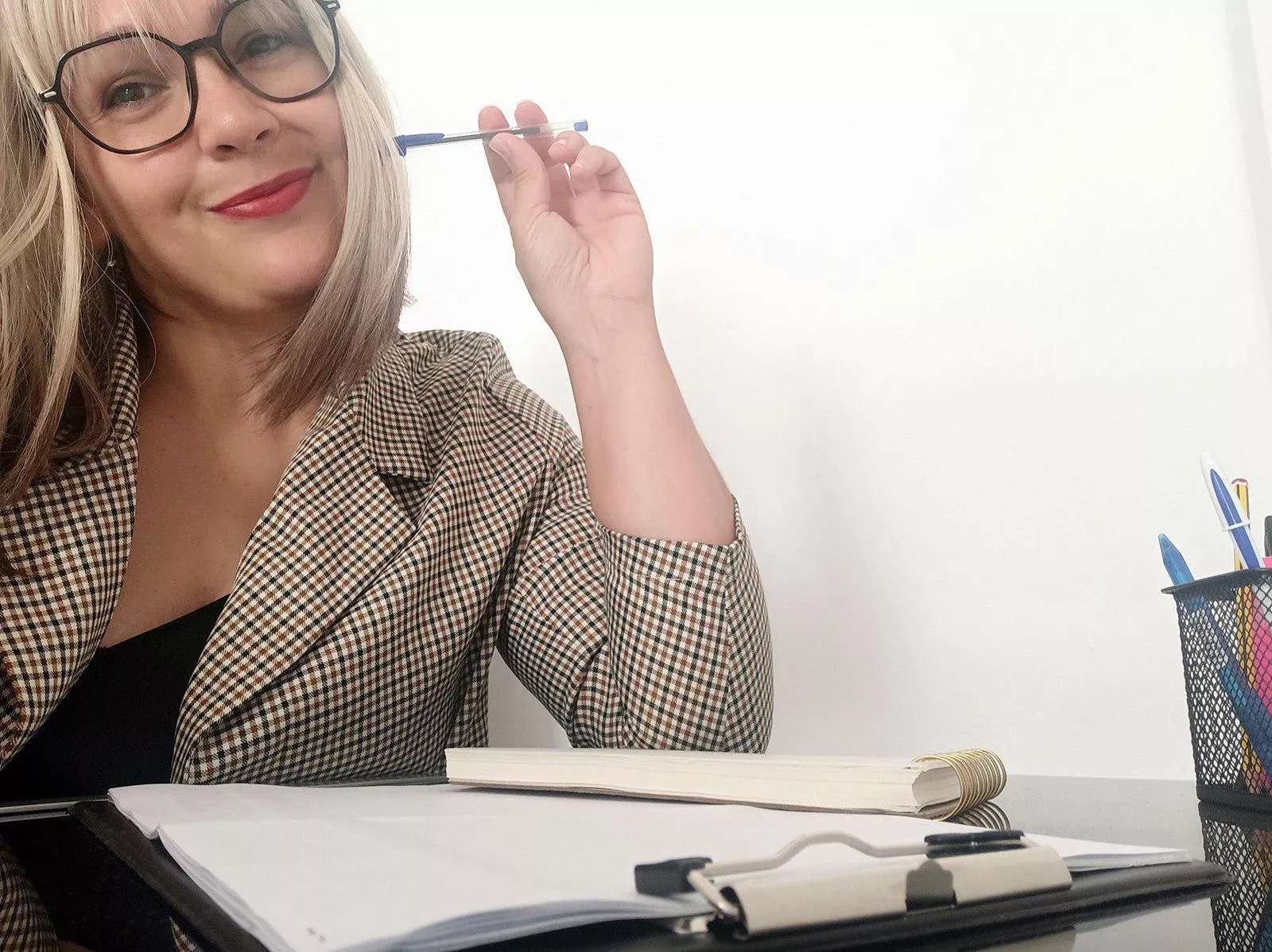 Hard day at the office, cheer me up a bit... posted by naughtykittypersonal