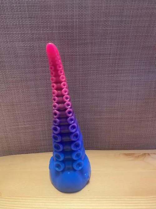 Ika (Medium/Soft) I have since last week. It got slightly curved to the left. Is that normal with soft firmness? Any way to get it recovered straight? No damages are visible. I store them in the the storage bag from the Bad Dragon store by AkaiiPanda