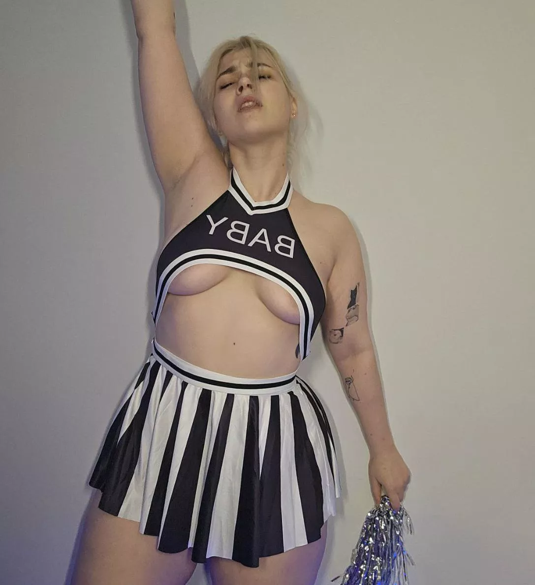 I’m just a slut who loves cock posted by Jea2onnette