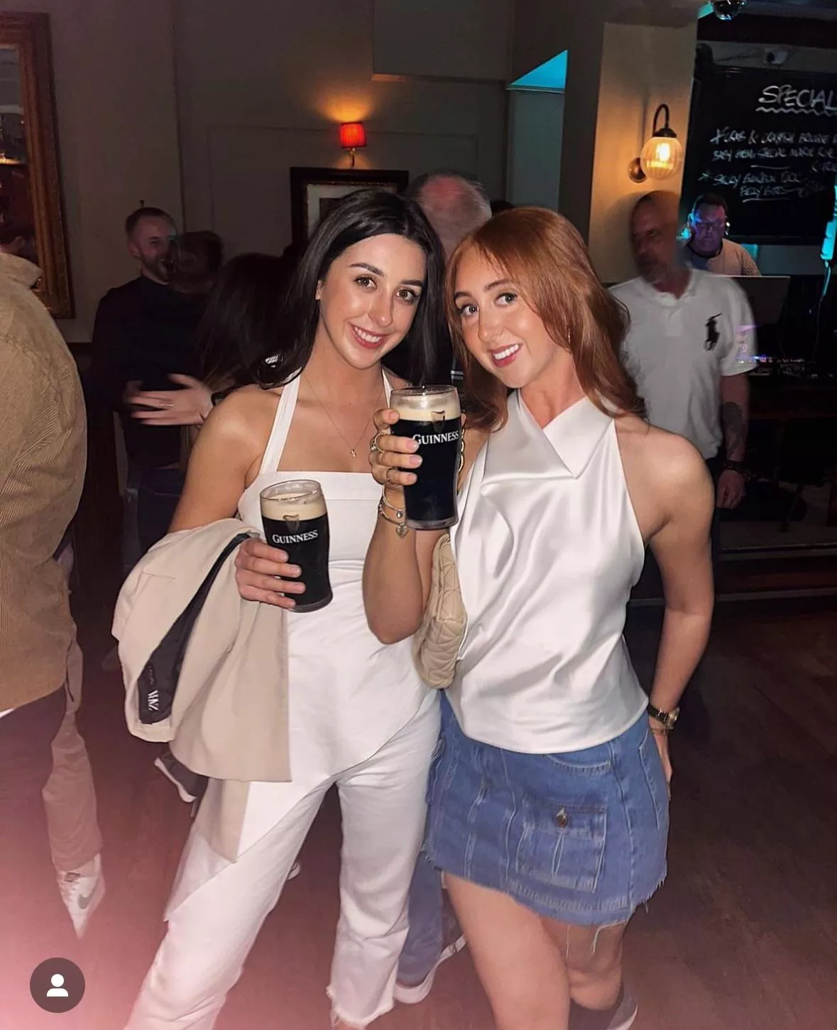 Left or Right? posted by london-92