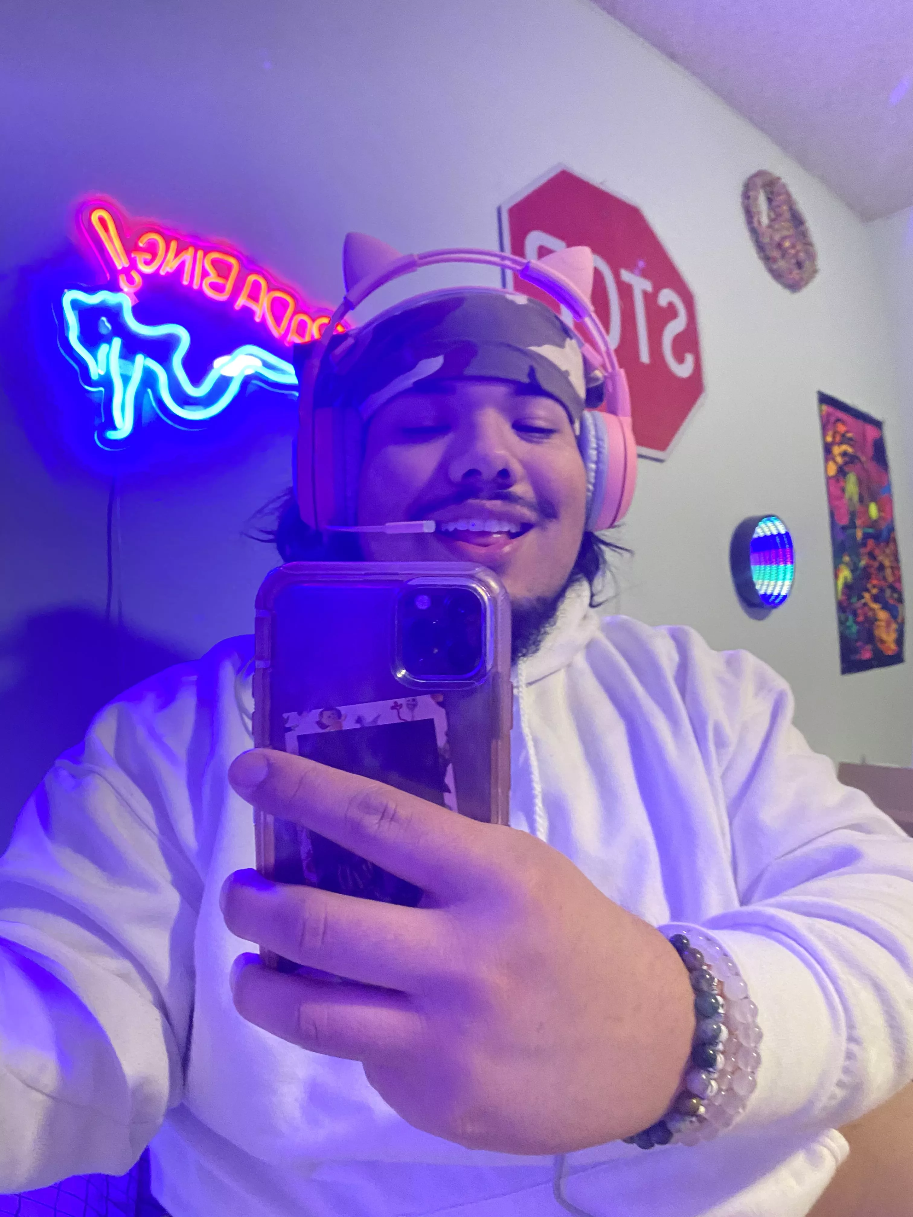 Let’s gayme?? posted by Alternative-Value-23