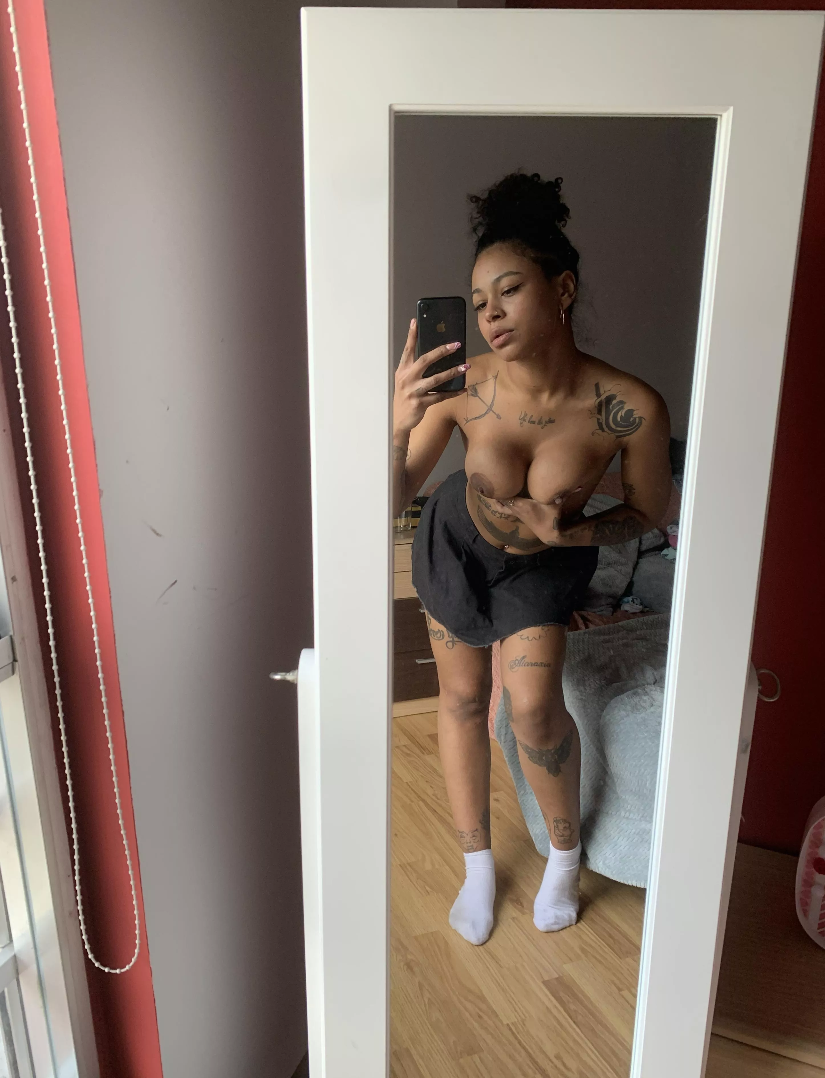 Making faces in front of the mirror is a woman's favorite pastime posted by Bawdycollect715