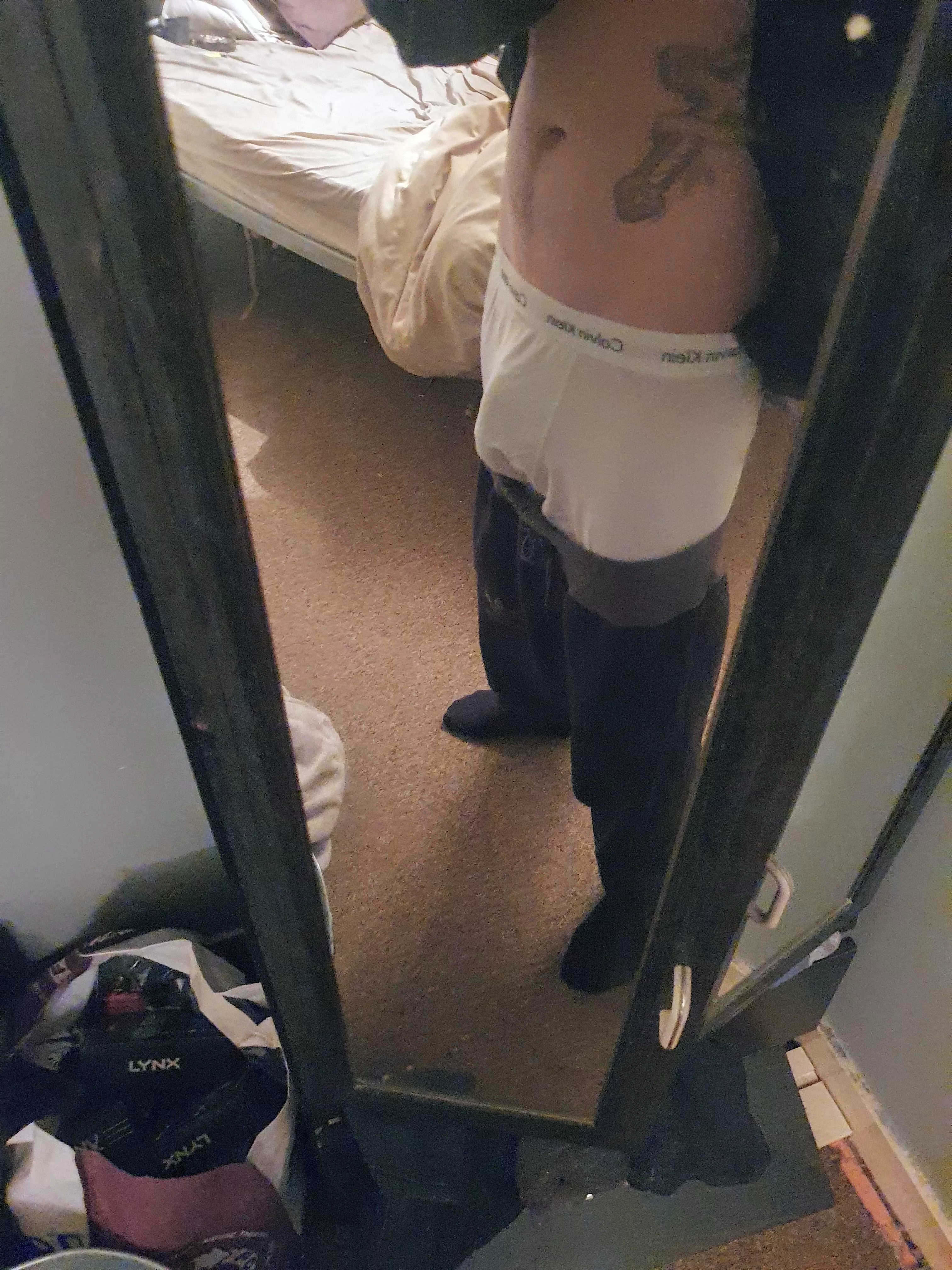 Mirror picture posted by Chemical-Worker-1224