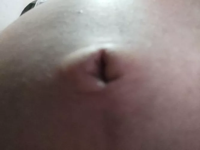 my belly button is about to explode at 34 weeks 😍👿 by seri1111