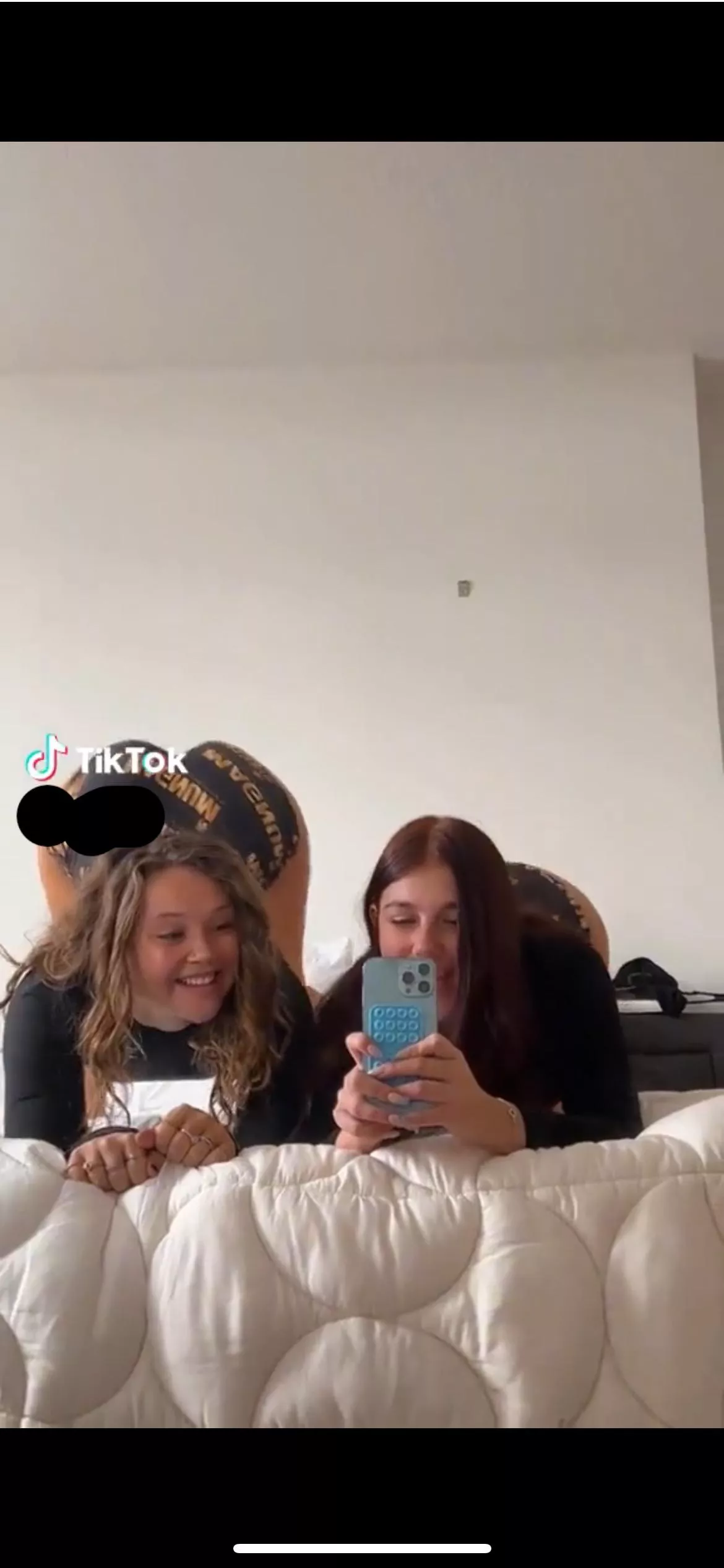 Not porn but anybody know their names? posted by trashboat5546