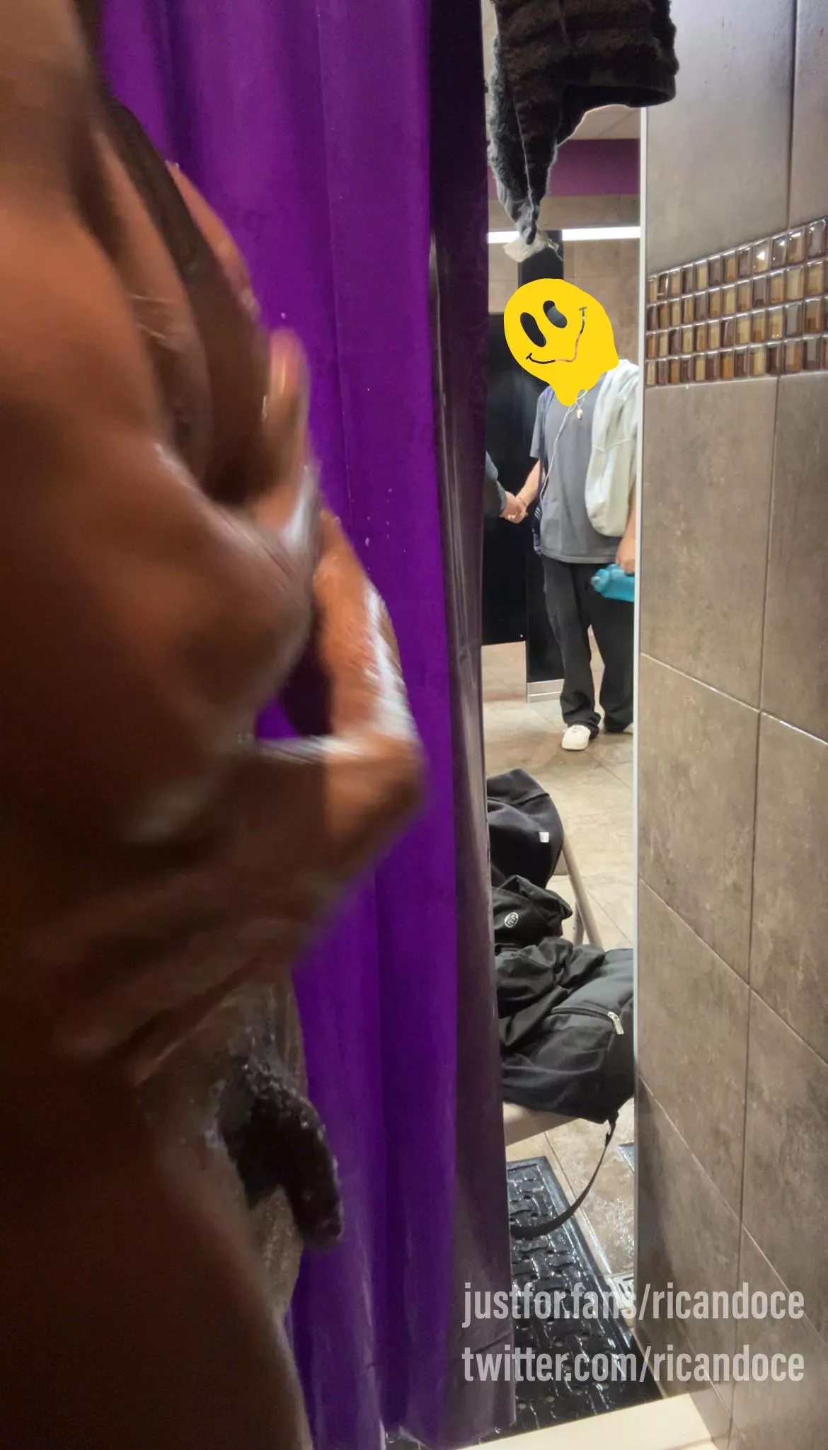 NSFW Caught in PF [30] posted by Final-Shelter-9025