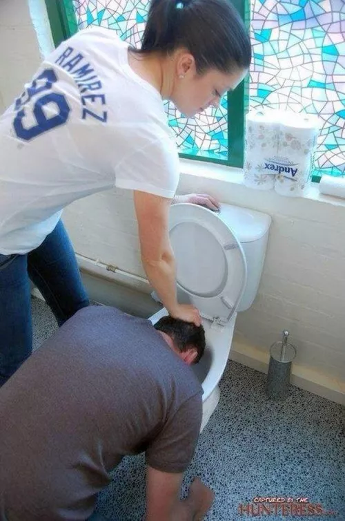 Putting him in his place by Chuck4652