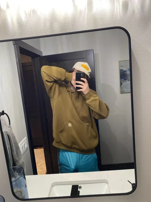 Shorts on and you can still tell that I’m cut by MentalPresentation47