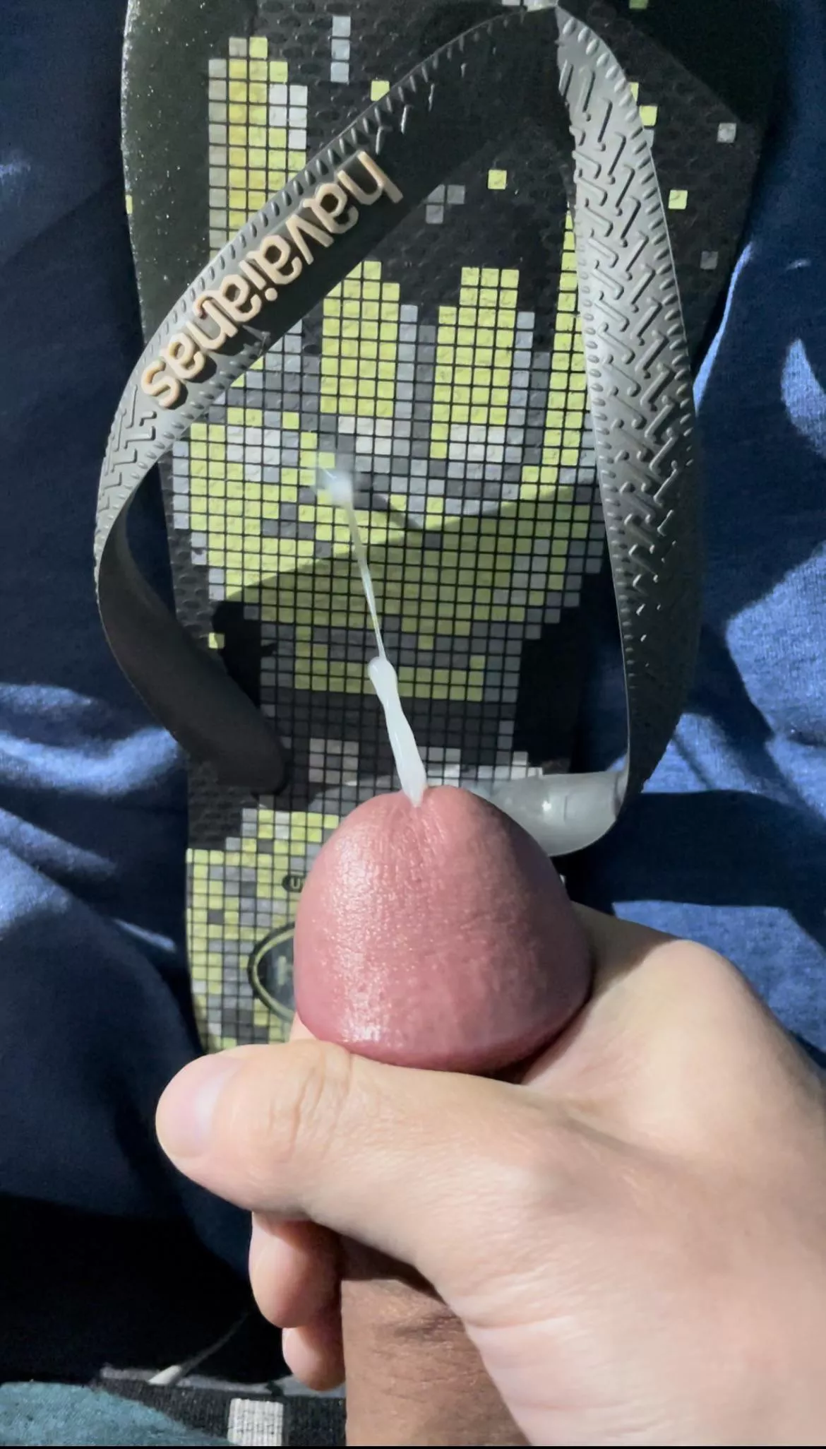 Small load to my favorite flip flop 🩴😄 posted by boyyfeet101