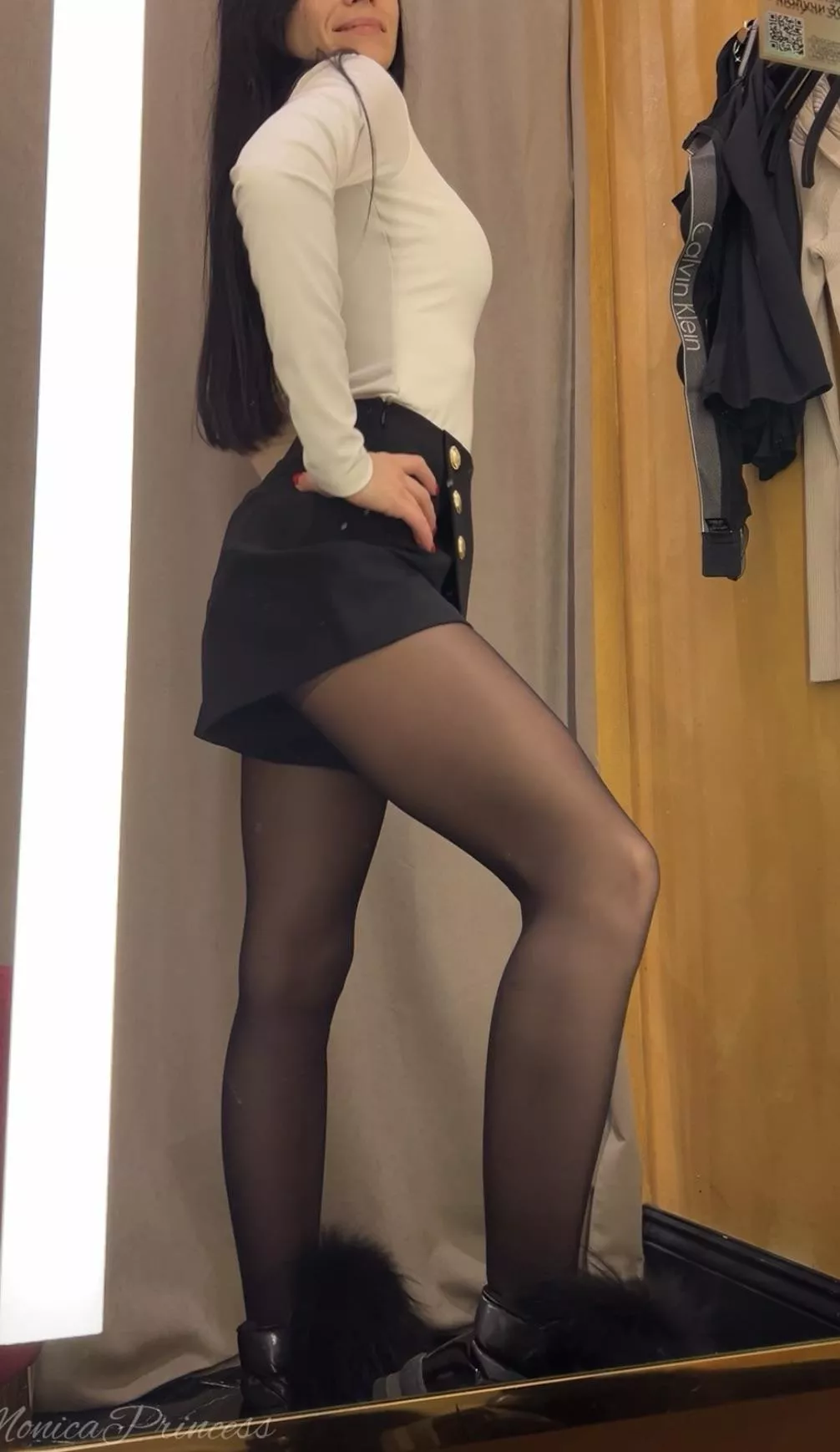 So stunning posted by MonicaGoddess