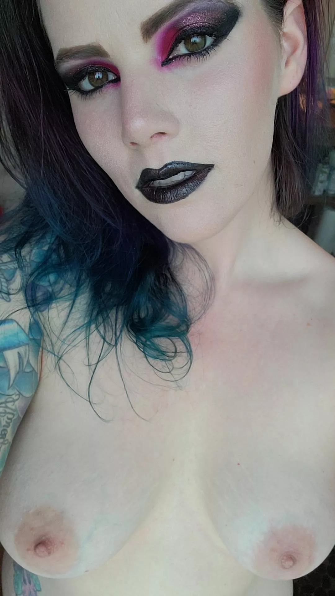 Something about black lipstick posted by gothbabe2024