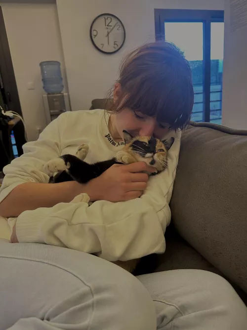 This classy girl looks for some classy boy :) by j1george