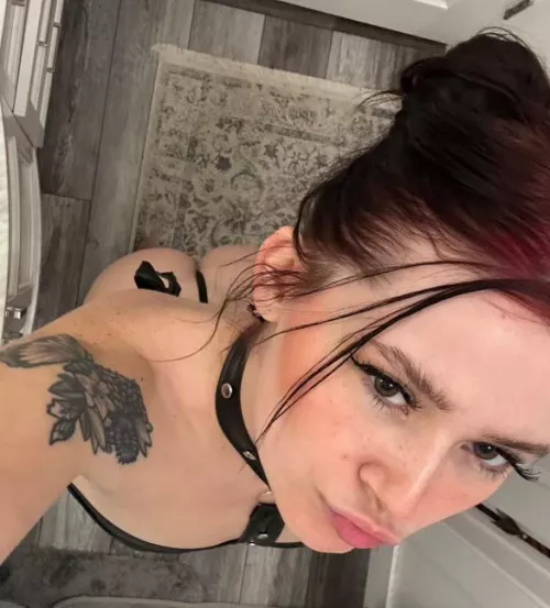 Use me in the restroom [F] by womanfromvenus69