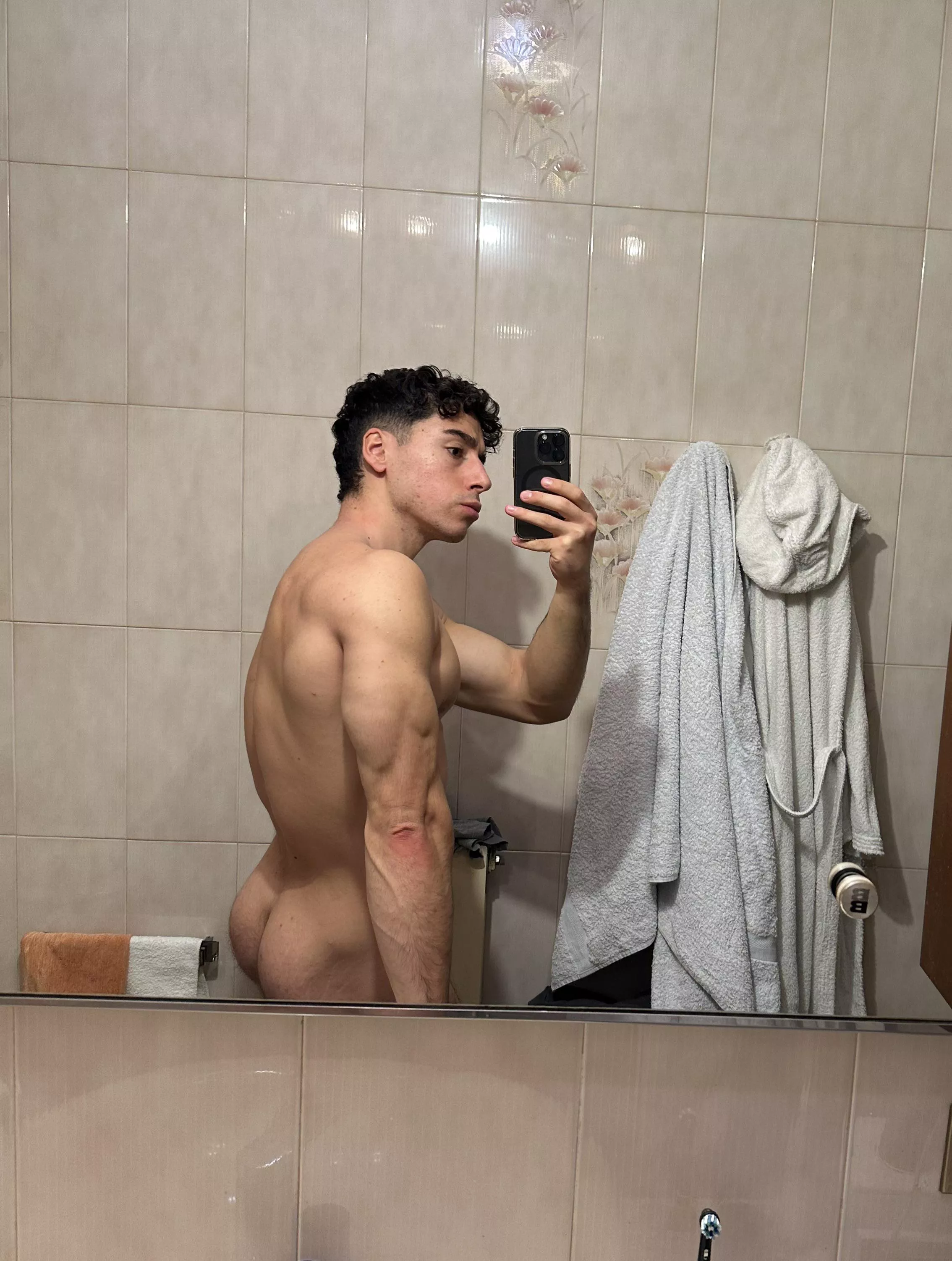 What’s the first thought that comes to your mind? Be truthful.. posted by Elegant_Reality_2028