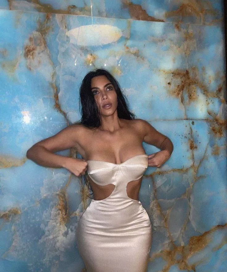 When she wore that white dress posted by Distance2030