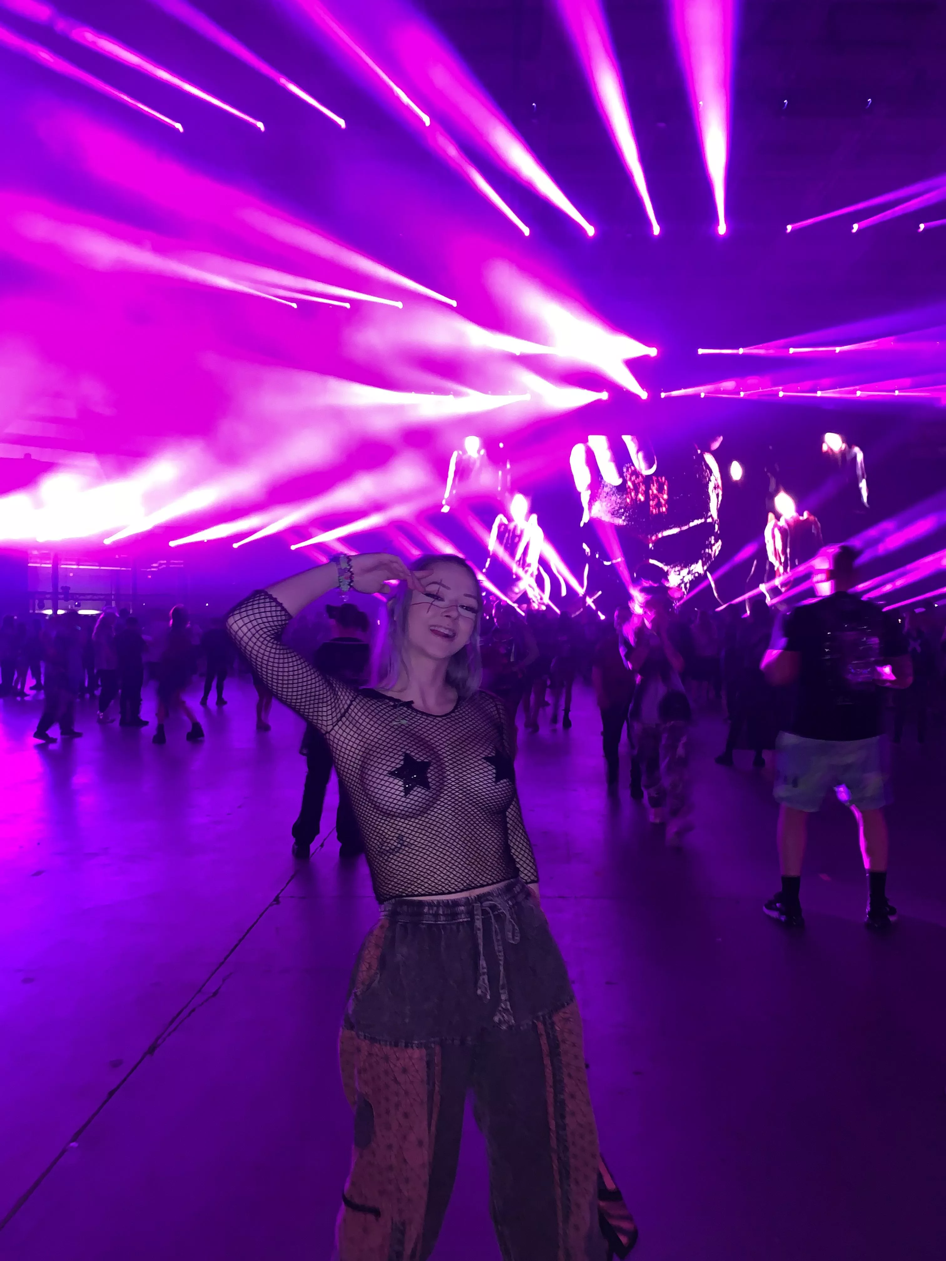 Where my headbangers at?!😤 posted by KoalaKnifeFight