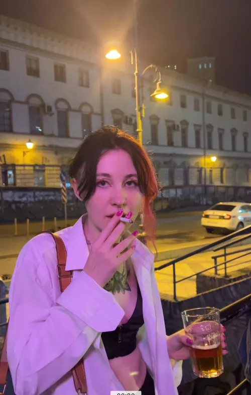 You like girls to smoke by Dominika_wilde