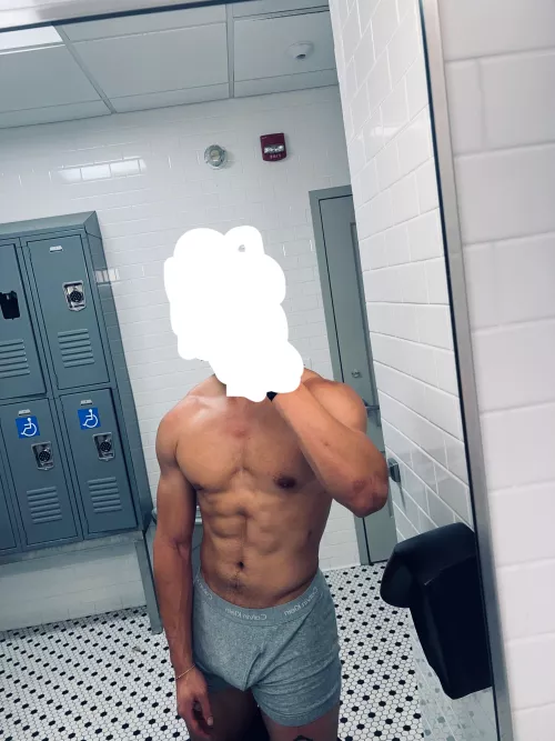 19 hmu fit or hung bros @jdawayg by Royal_Computer1098