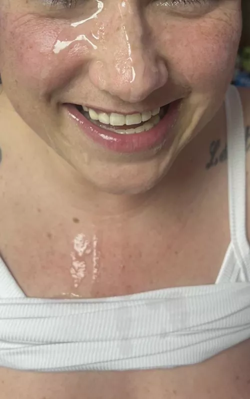 2 day load of cum all over my MILF face by snookybaby28