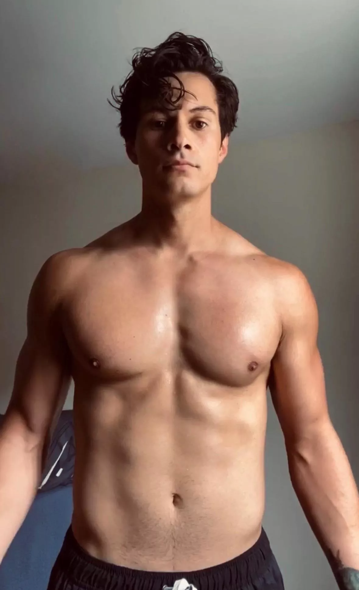 (34) get bigger or nah posted by MarsupialDiligent585