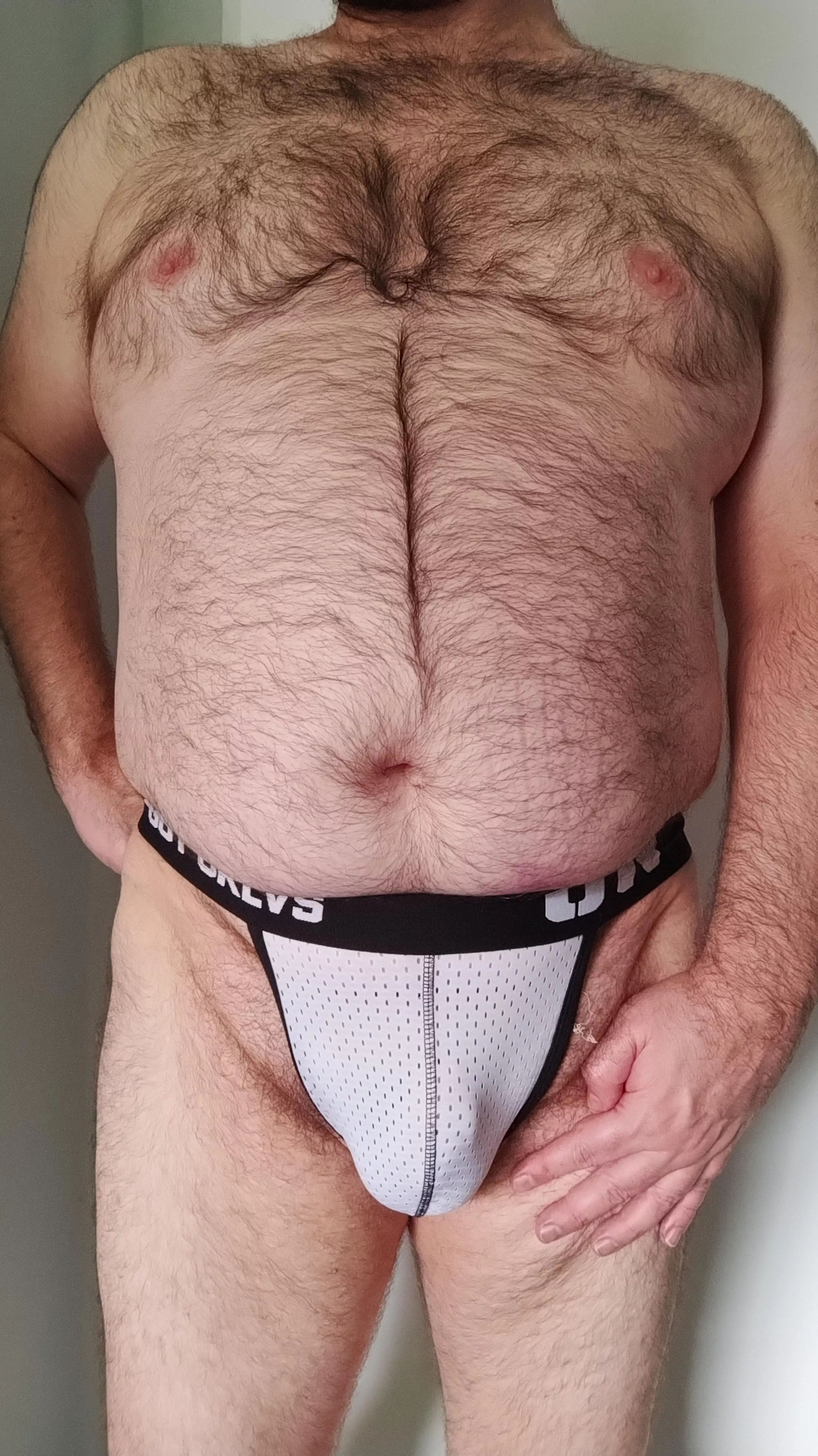 (42) Trying to enjoy the body I have and not feel bad about the body I wished I had. DMs welcomed. posted by th1rstyb0y