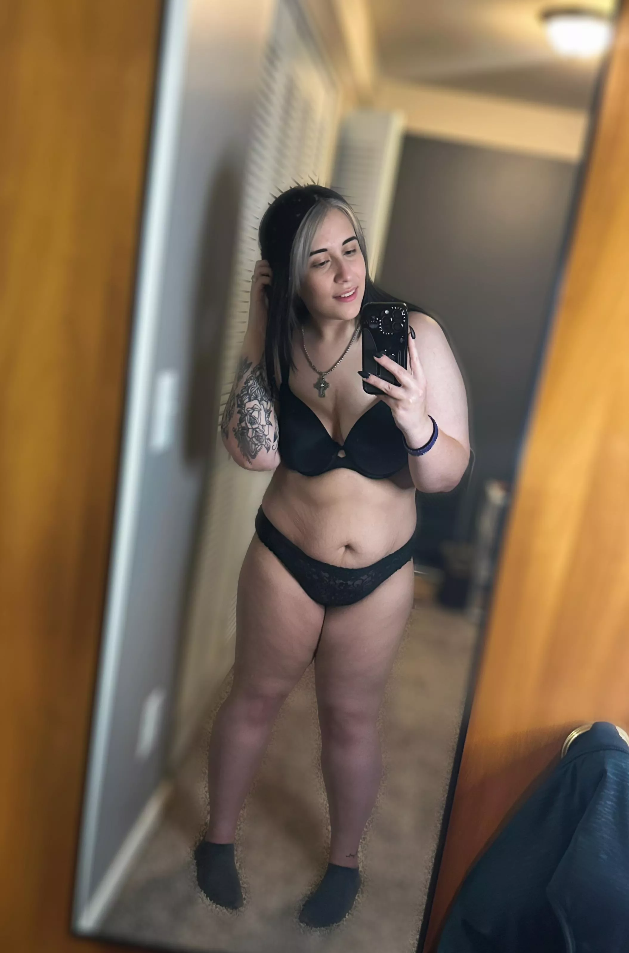 Anyone into short chubby alt girls?? posted by the_morganrose