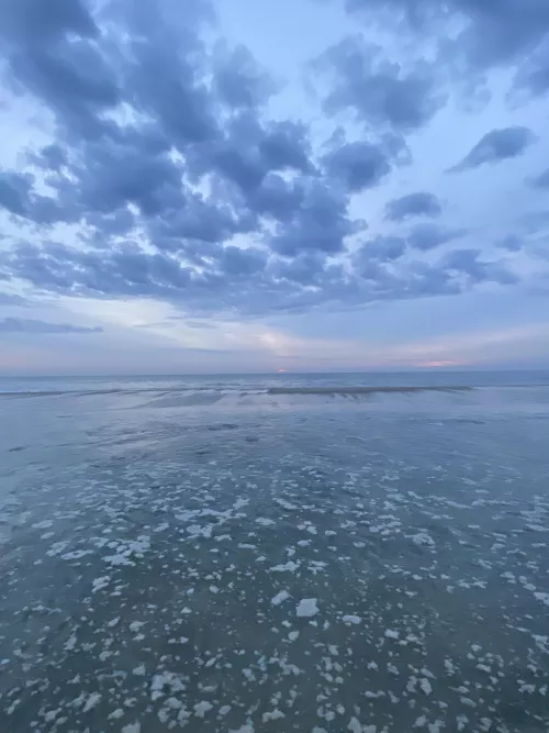 Chilly morning on the Jersey shore🤙🏻🎶🎶 by bronxboy59