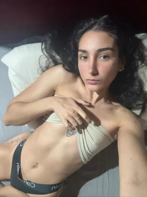 Does my body look hot enough to make love every day? by TequilaSaraandlemon