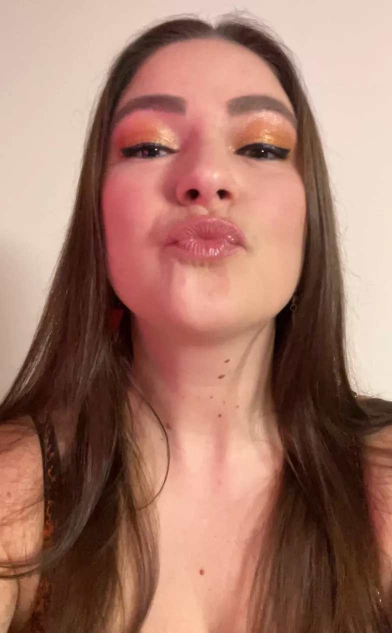 Giving you a kiss :* posted by germanbombshell