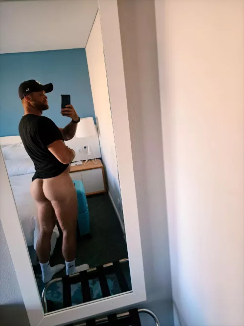 have a bigger? show ! by hereWeAreXXX